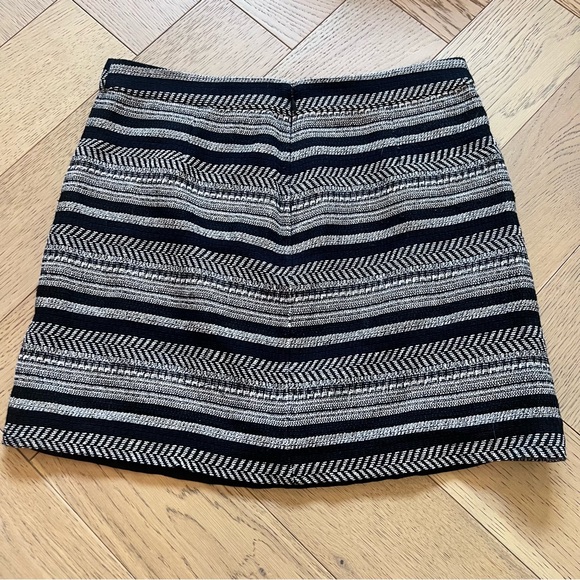 J. Crew Woven Asymmetrical Patterned Pencil Professional Work Skirt - Picture 2 of 5
